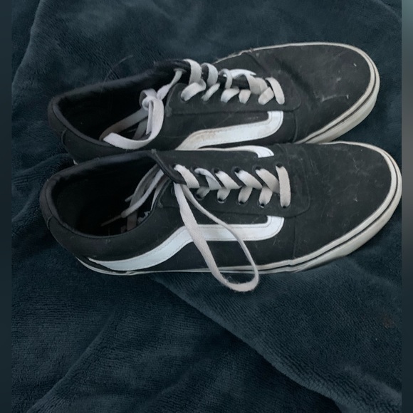 Black vans - Picture 2 of 2